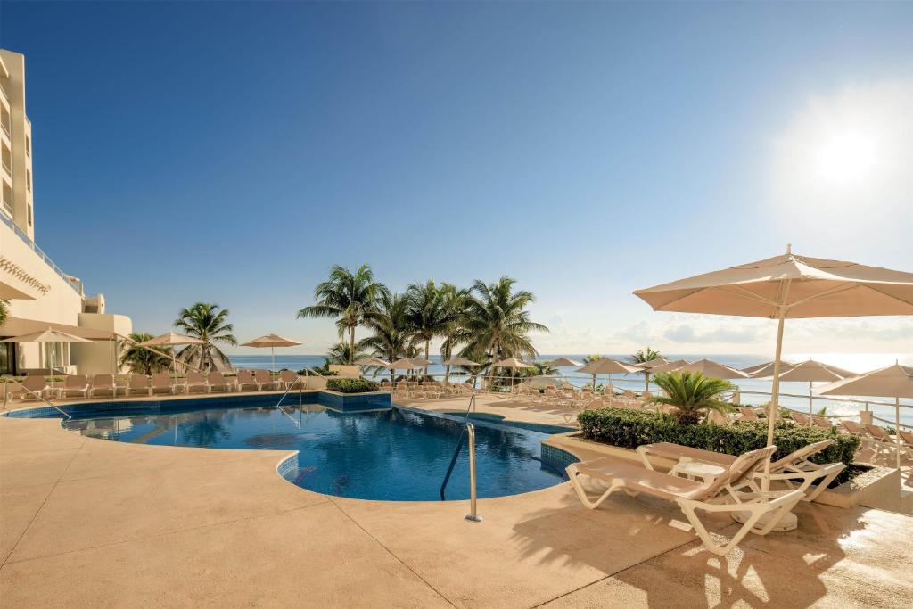 Occidental Tucancun imagine 53